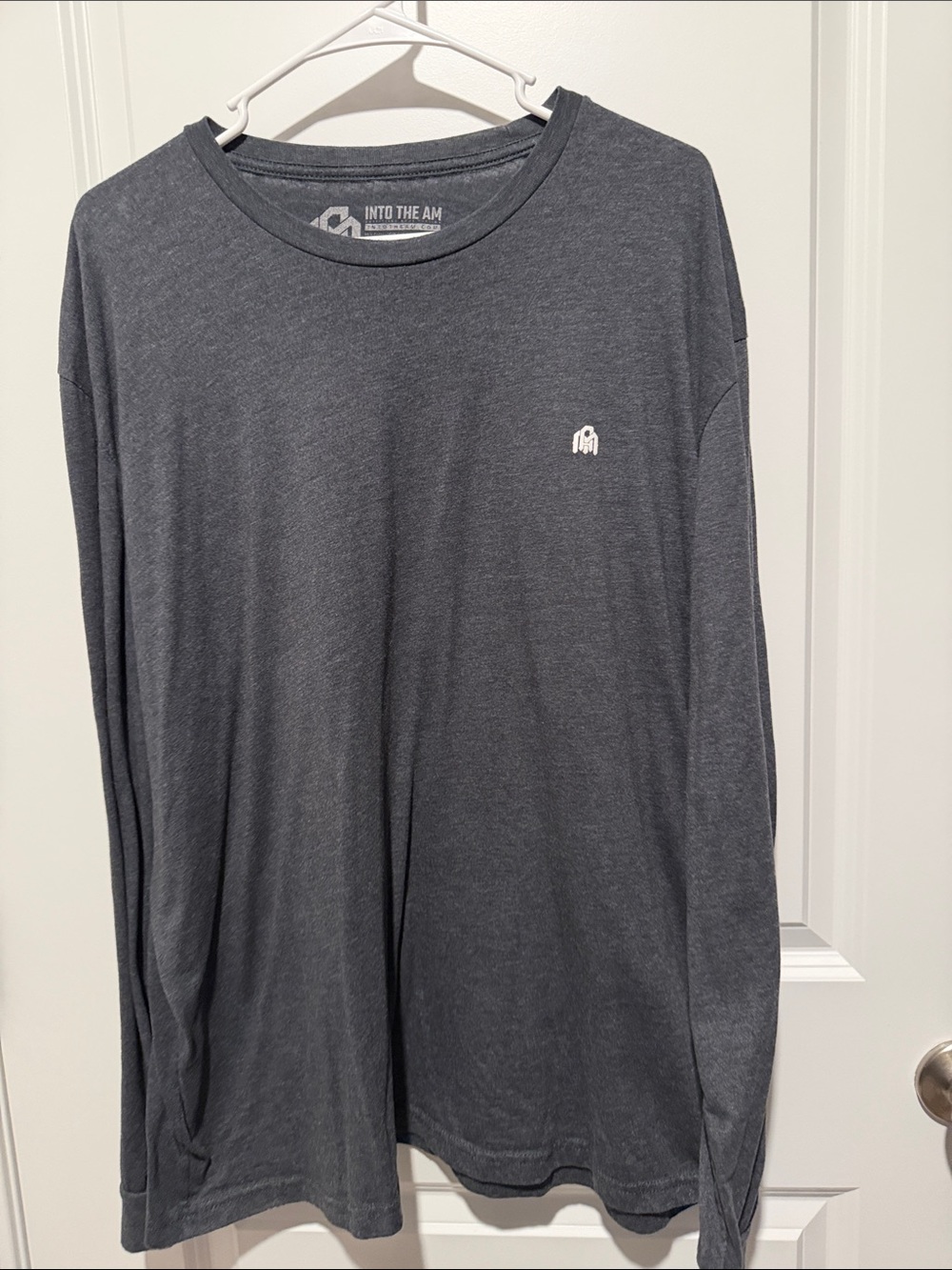 Into The AM Men's Long Sleeve Crewneck Shirt - Charcoal Gray